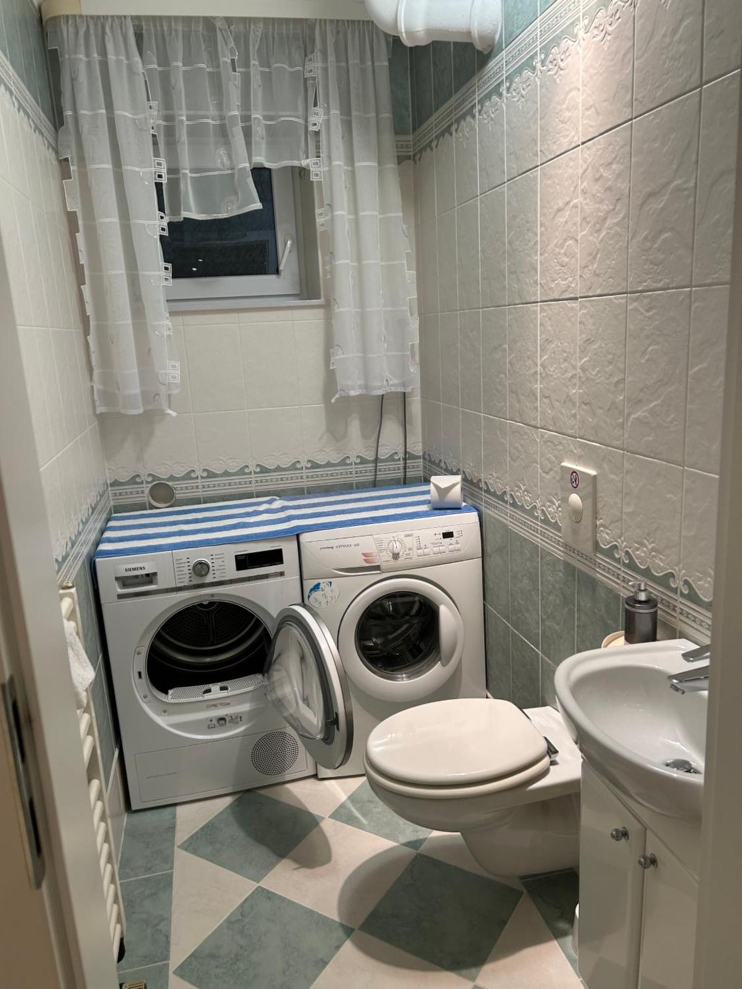 5 Sterne Ferienwohnung Cattaleya 埃姆登 外观 照片